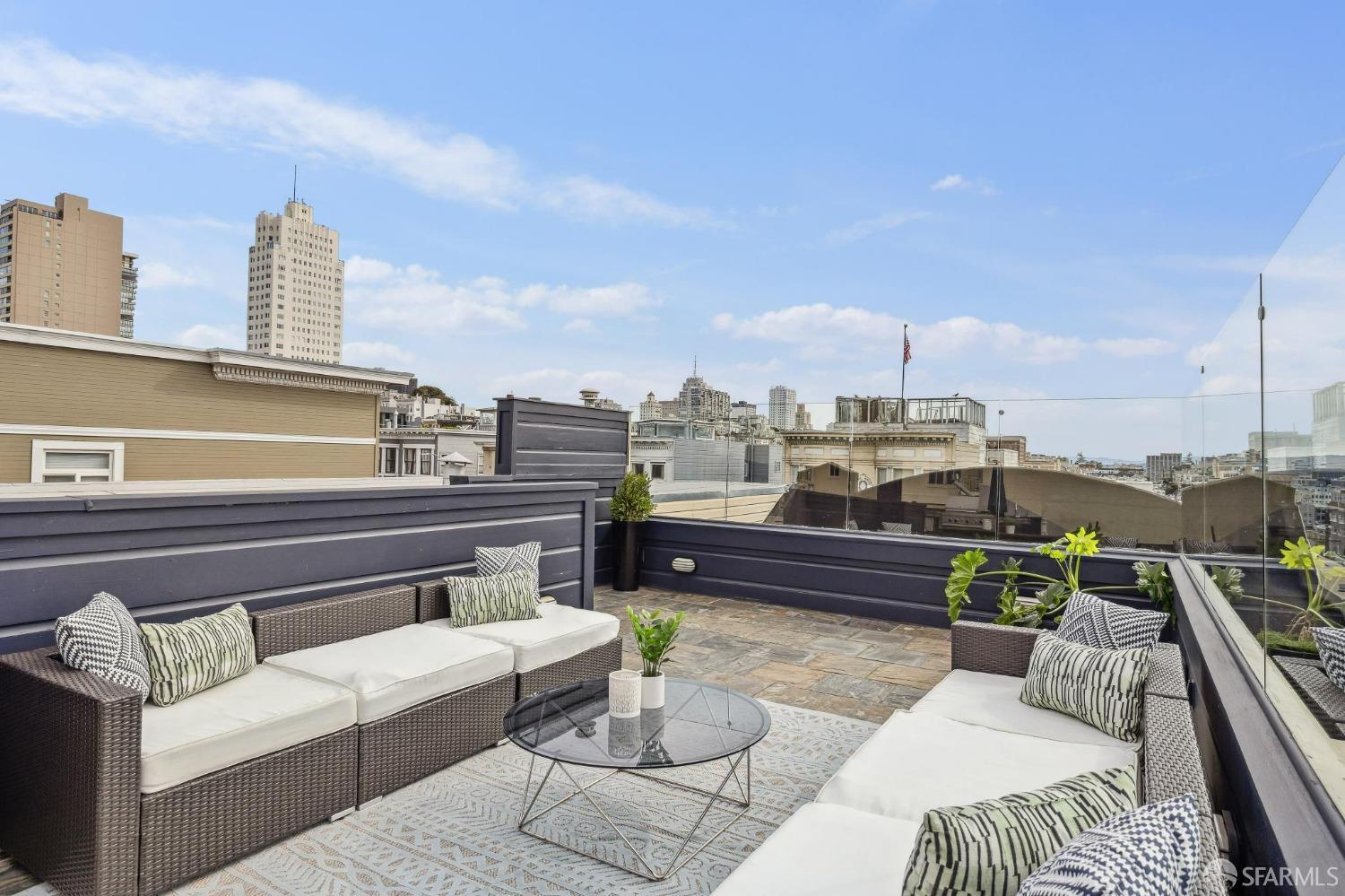 1294 Union Street