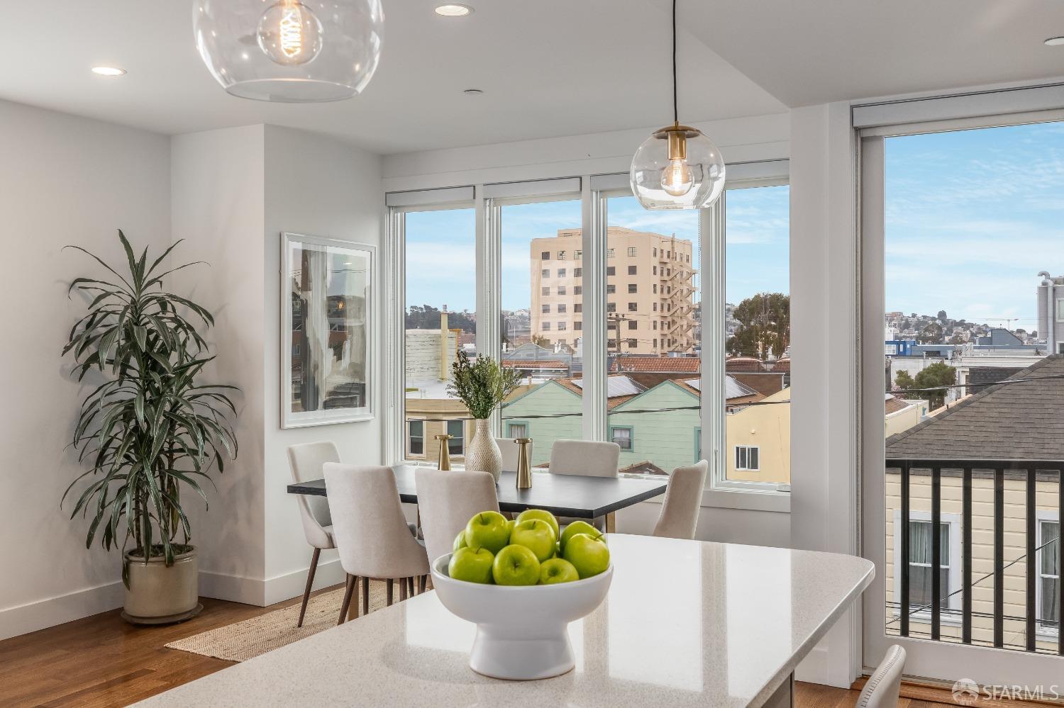 1495 Valencia Street # 5