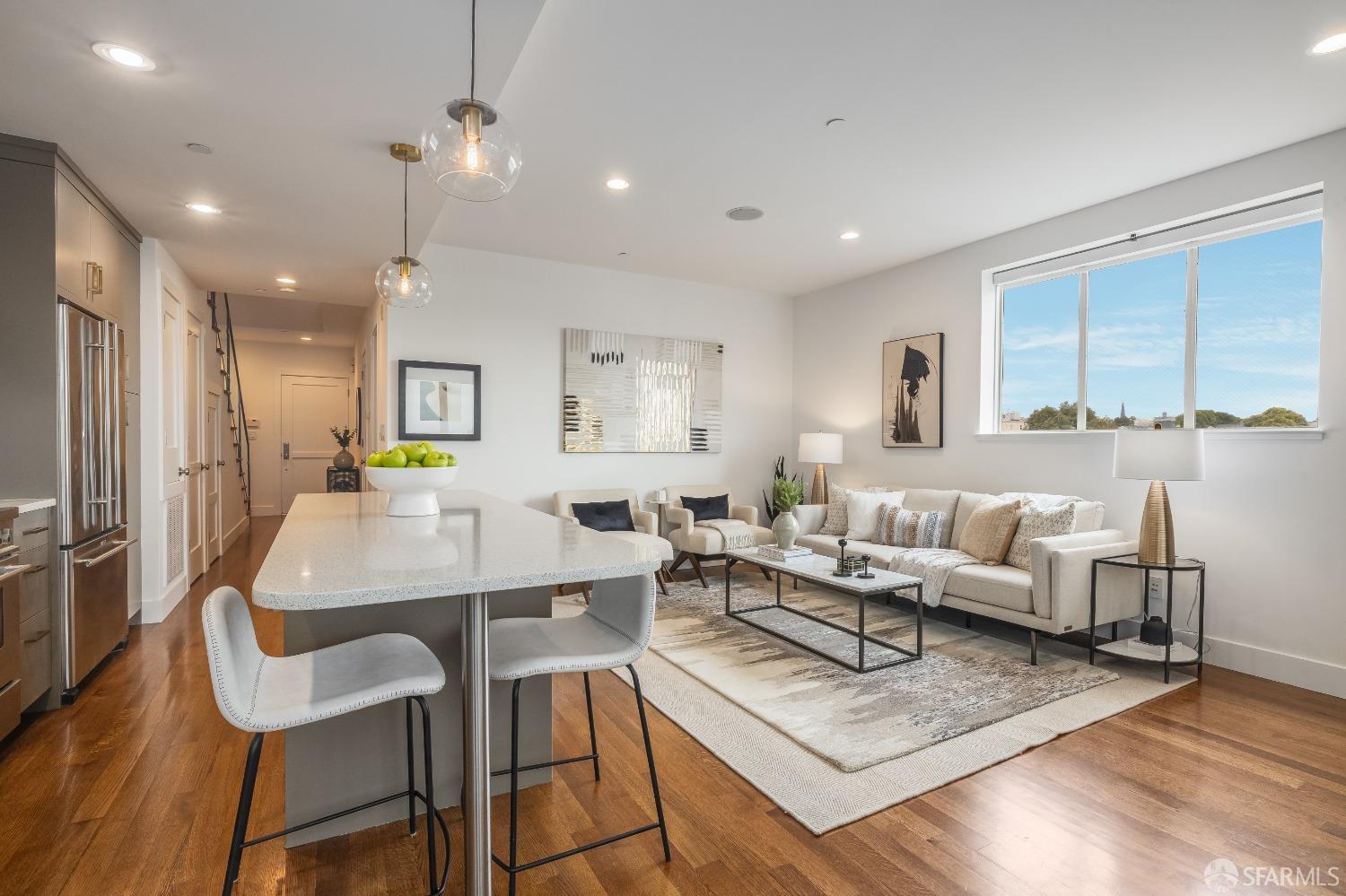 1495 Valencia Street # 5
