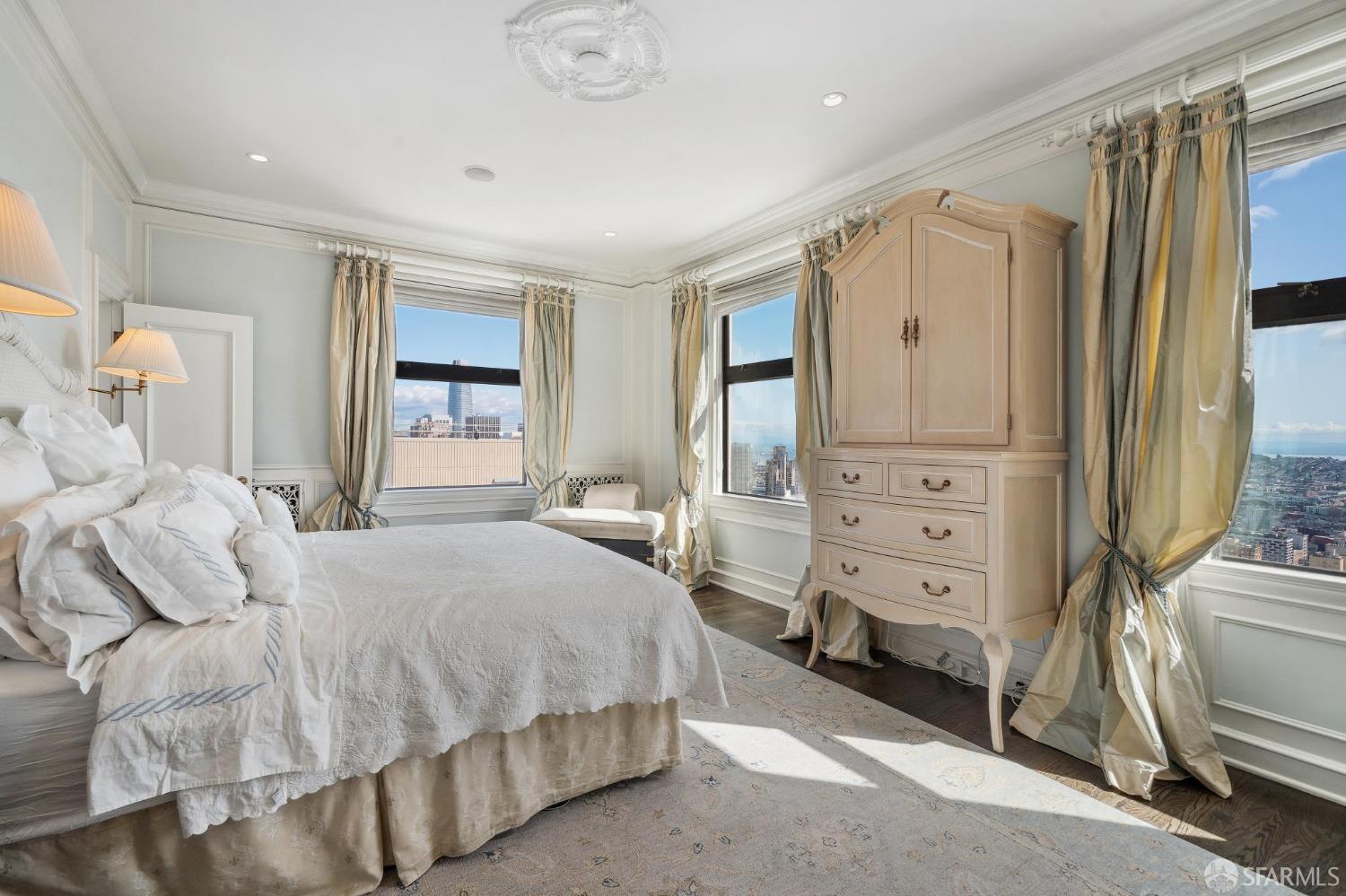 1201 California Street # 1602