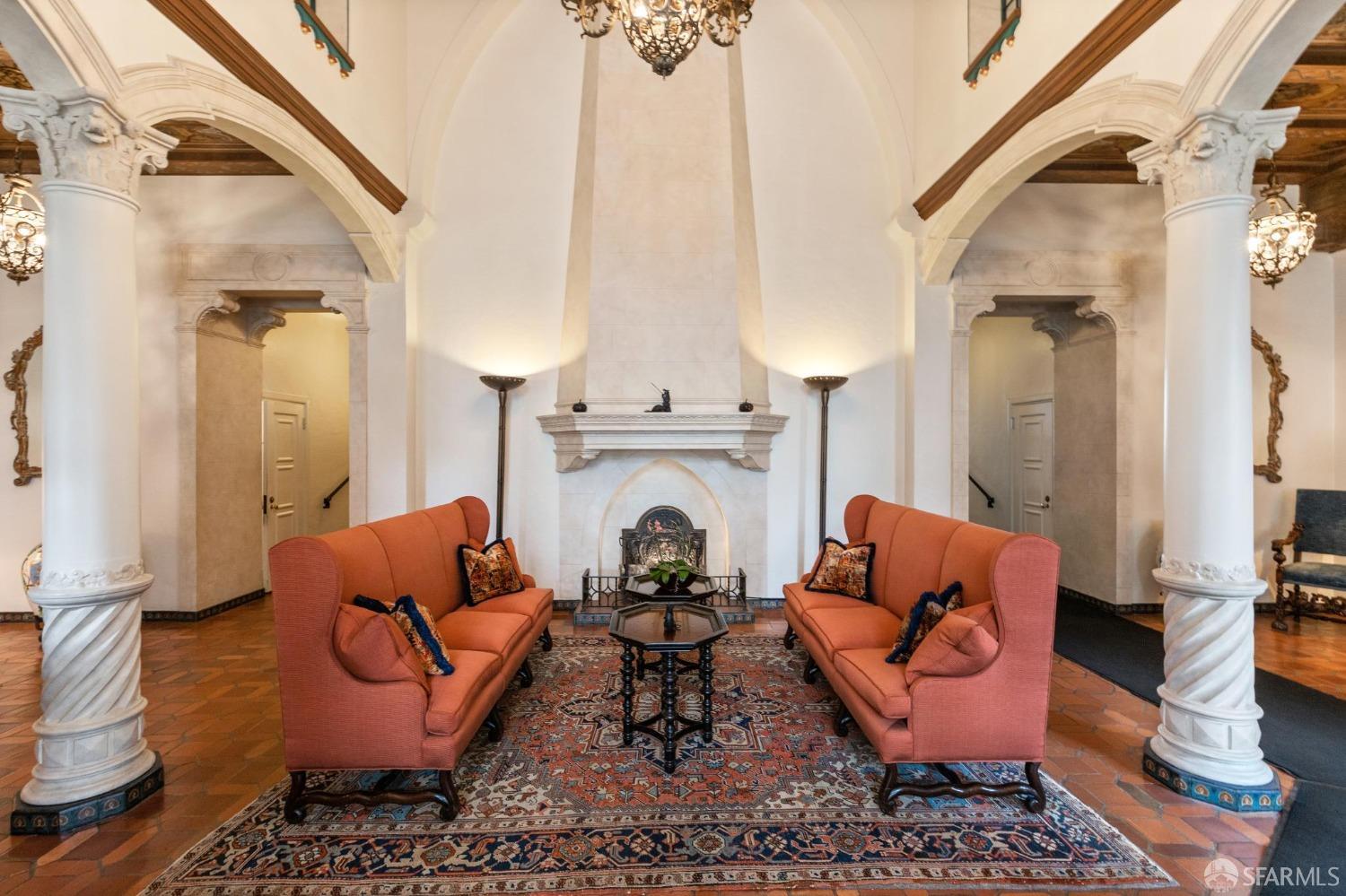 1201 California Street # 1602