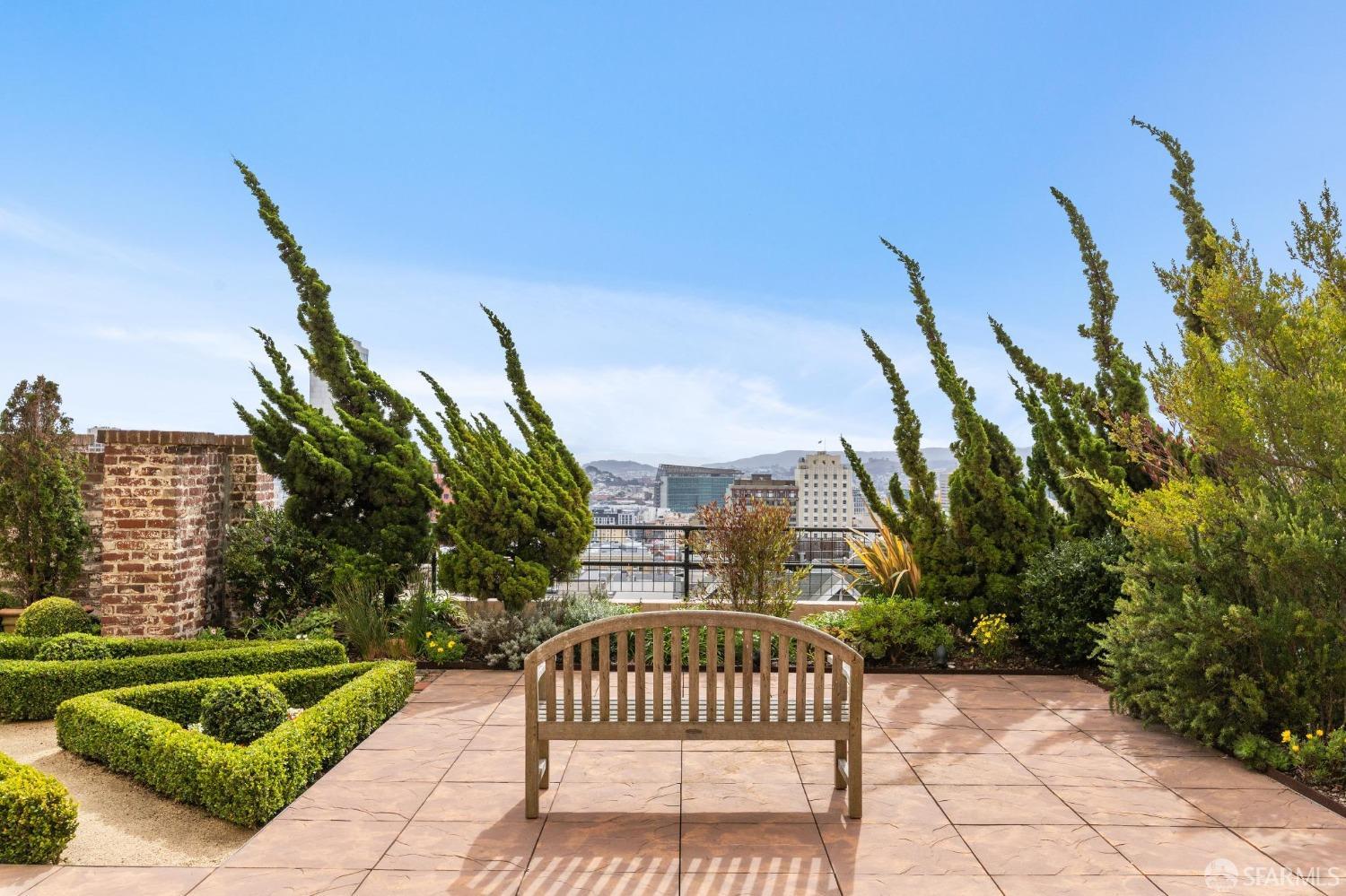 1201 California Street # 1602