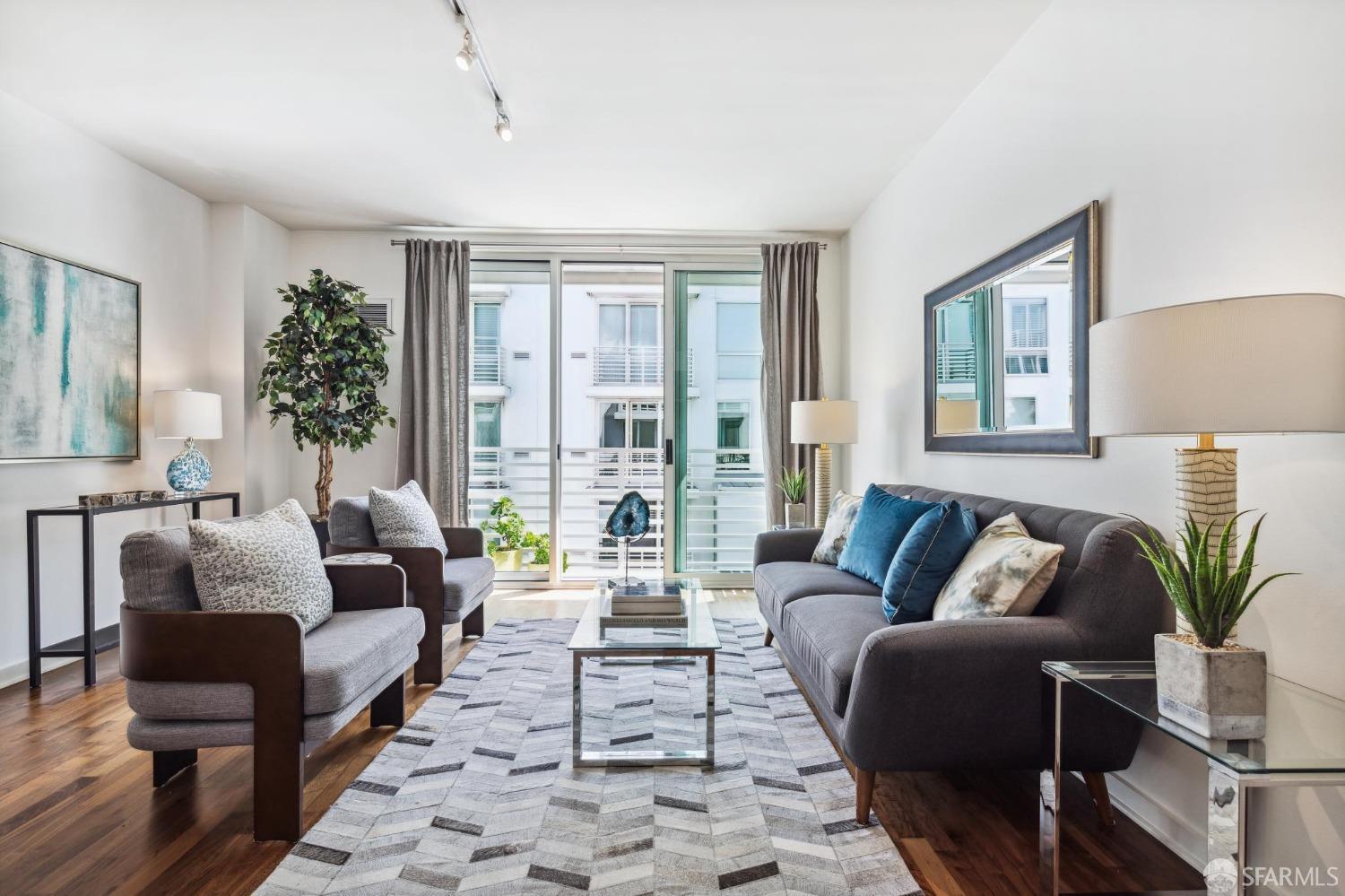 555 4th Street # 728