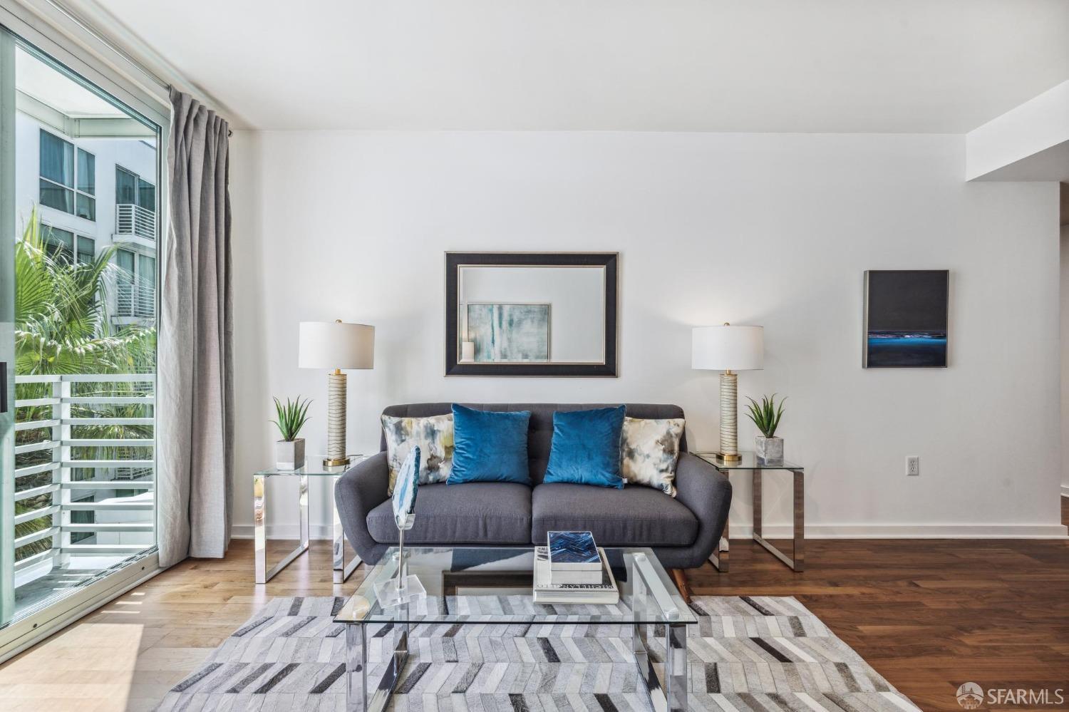 555 4th Street # 728