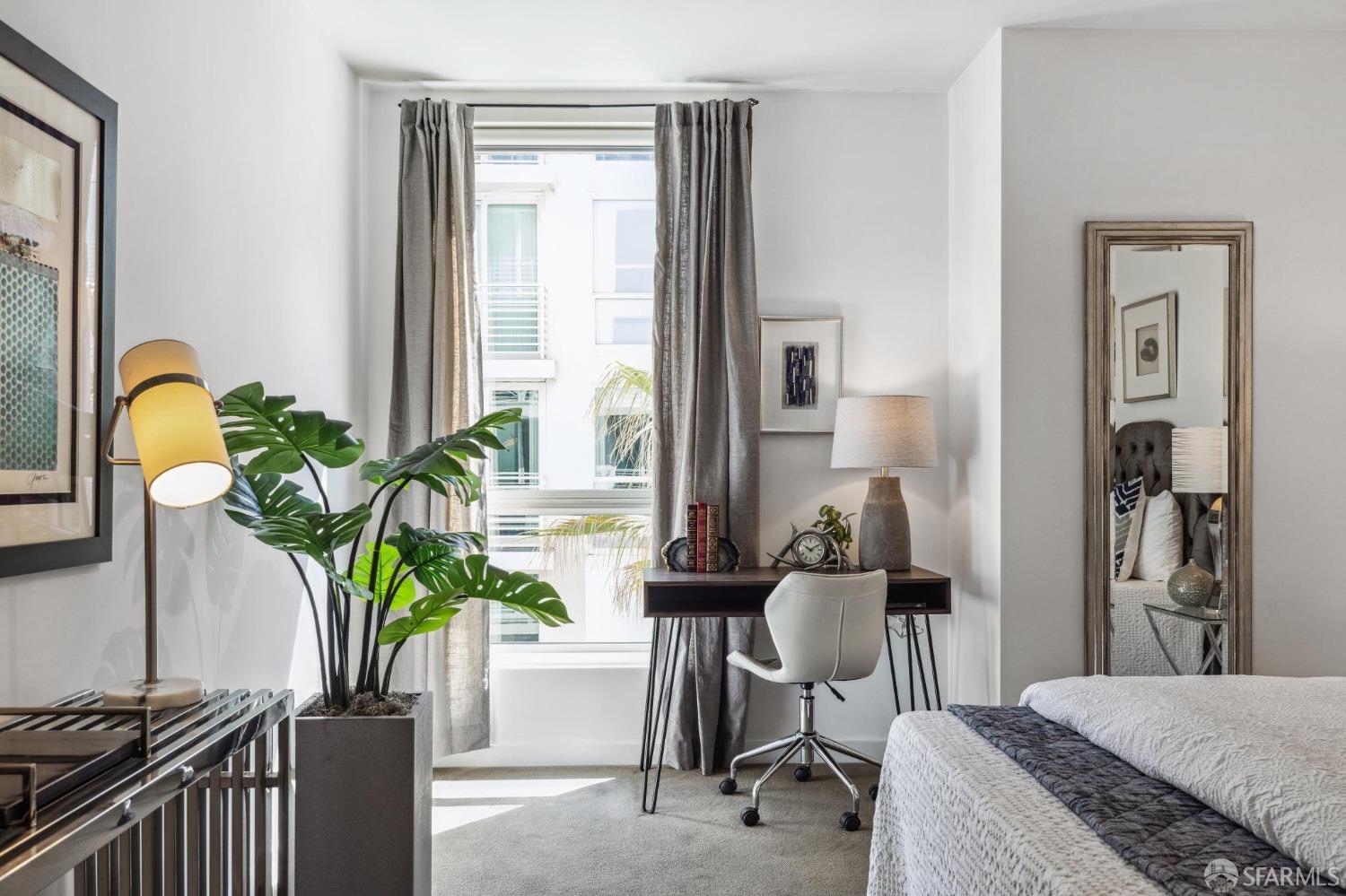 555 4th Street # 728