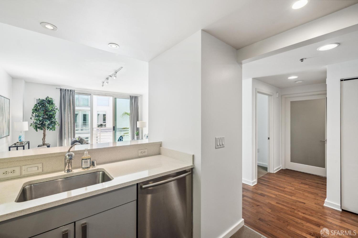 555 4th Street # 728