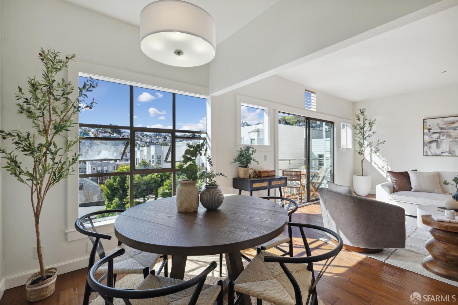 2425 Market Street # 8