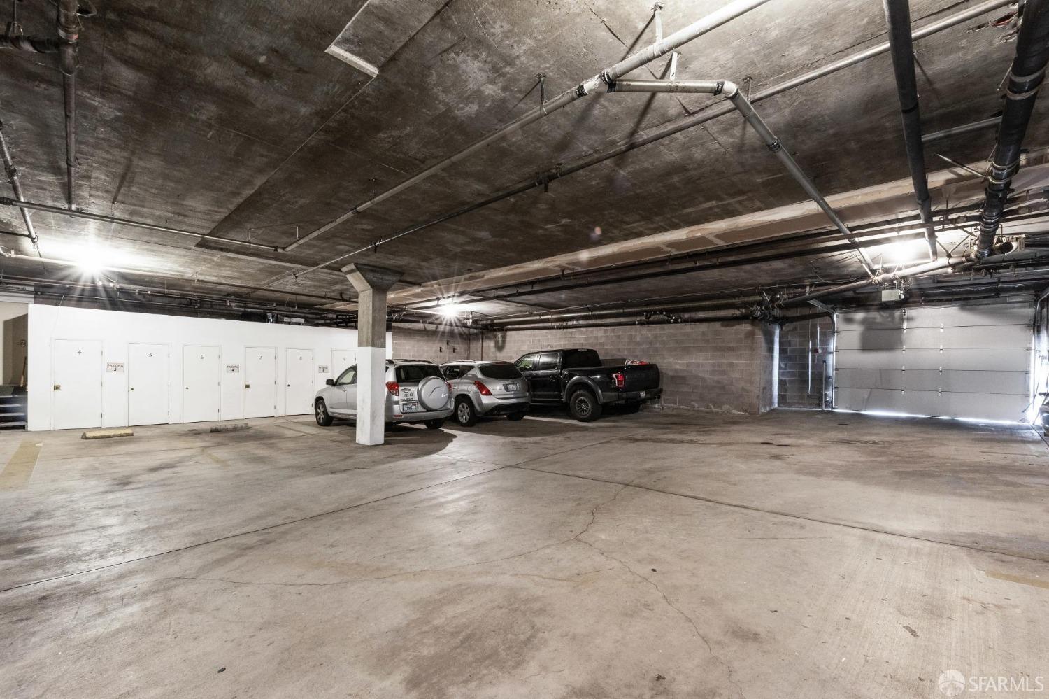 2425 Market Street # 8