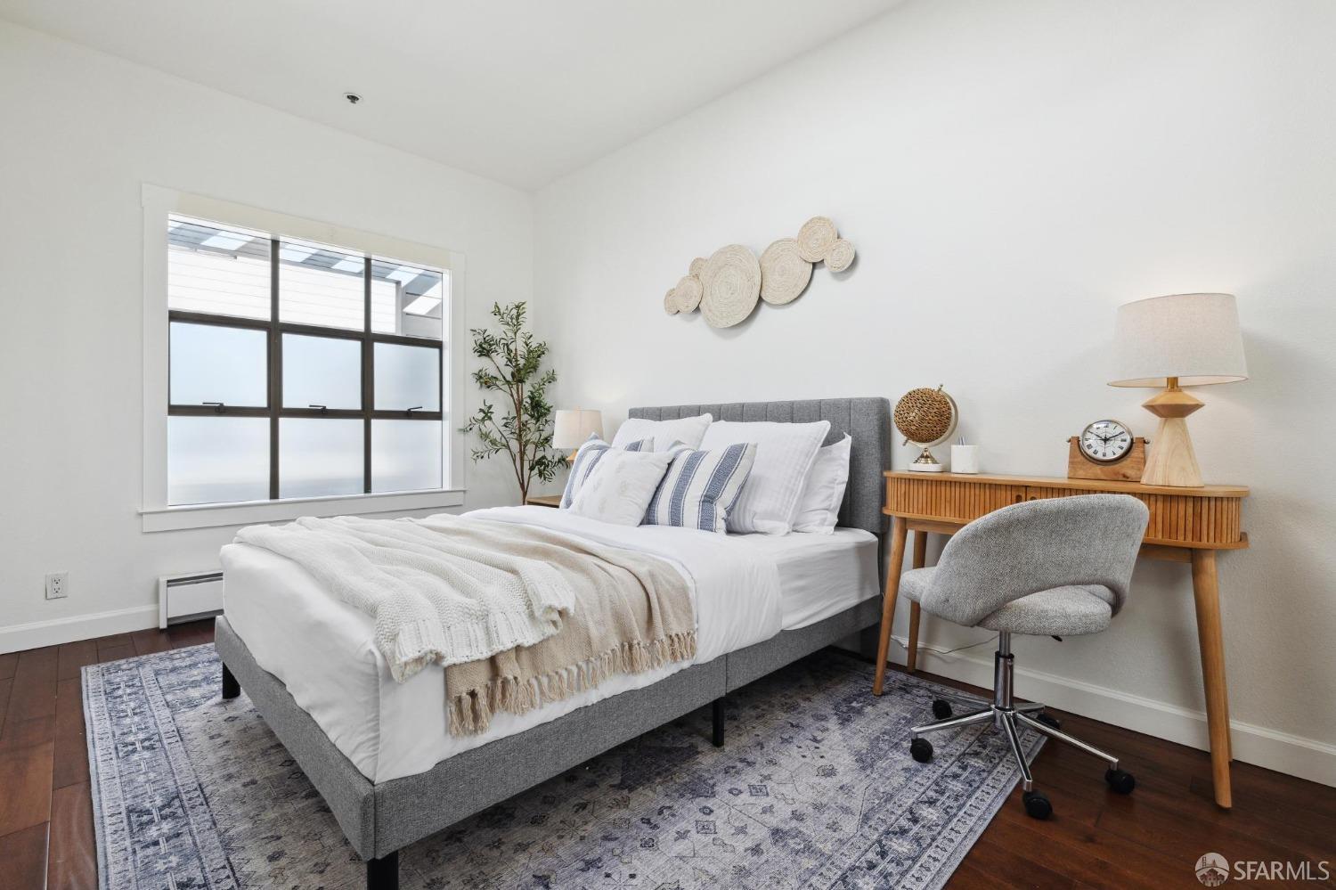 2425 Market Street # 8