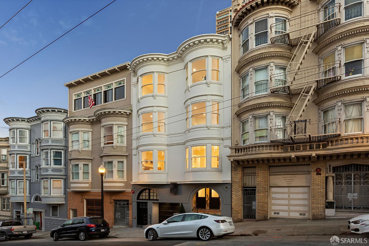 877 Union Street