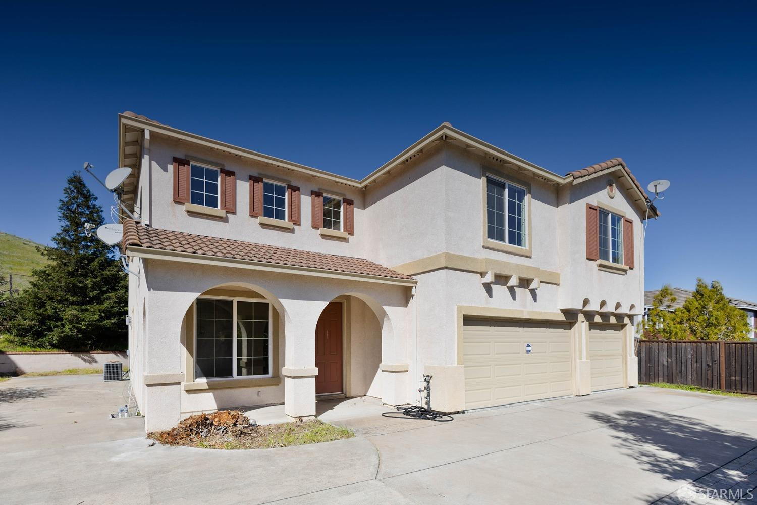 1138 Oakpoint Drive