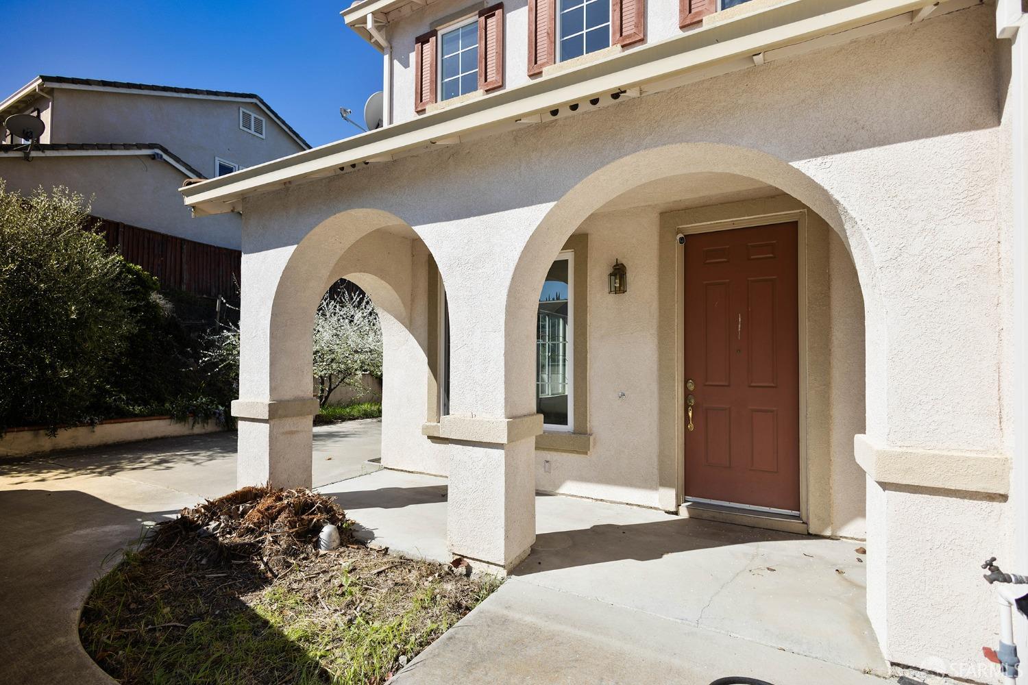 1138 Oakpoint Drive