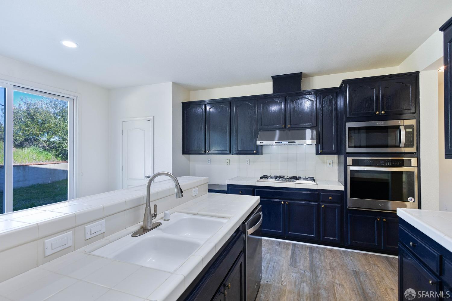 1138 Oakpoint Drive