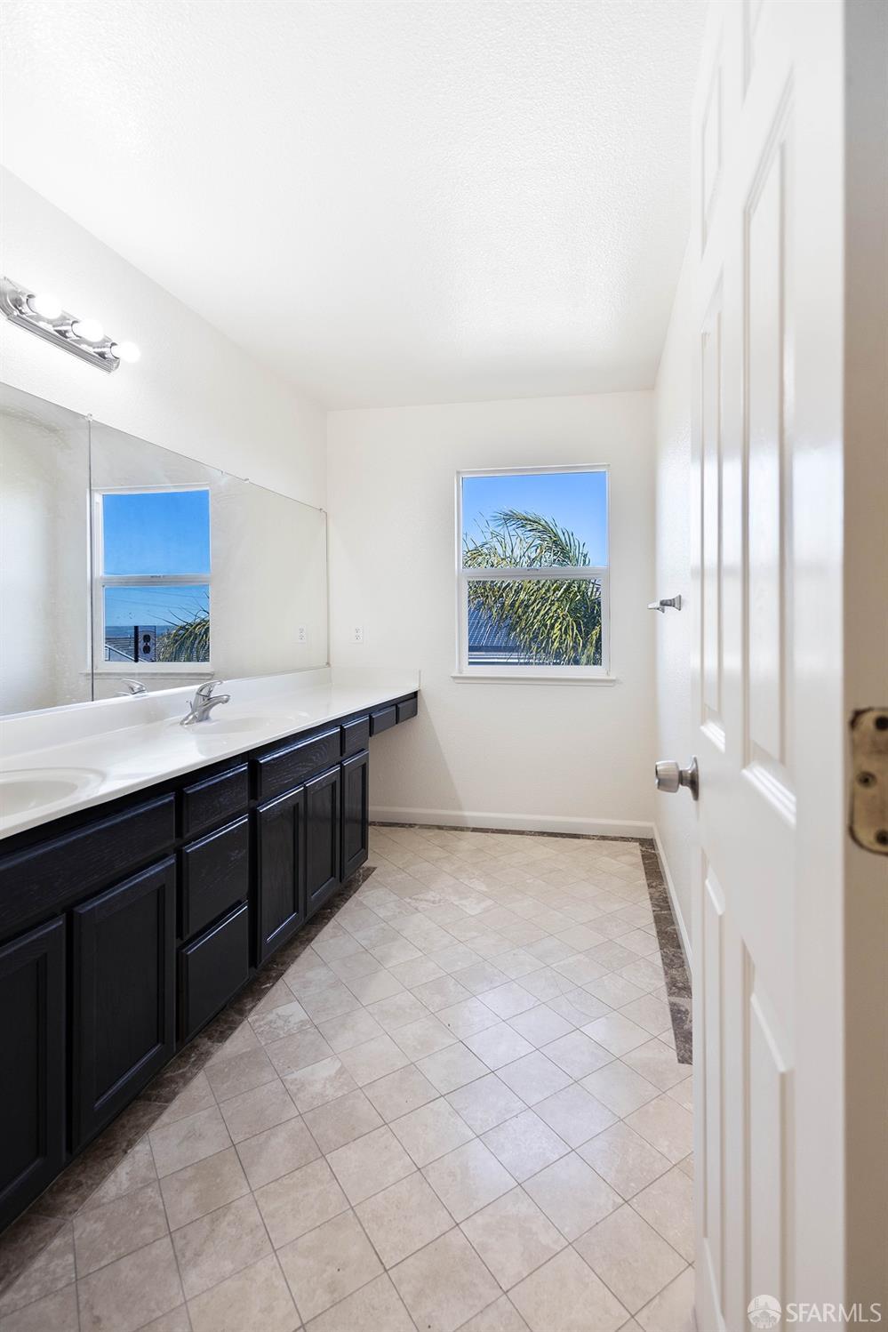 1138 Oakpoint Drive