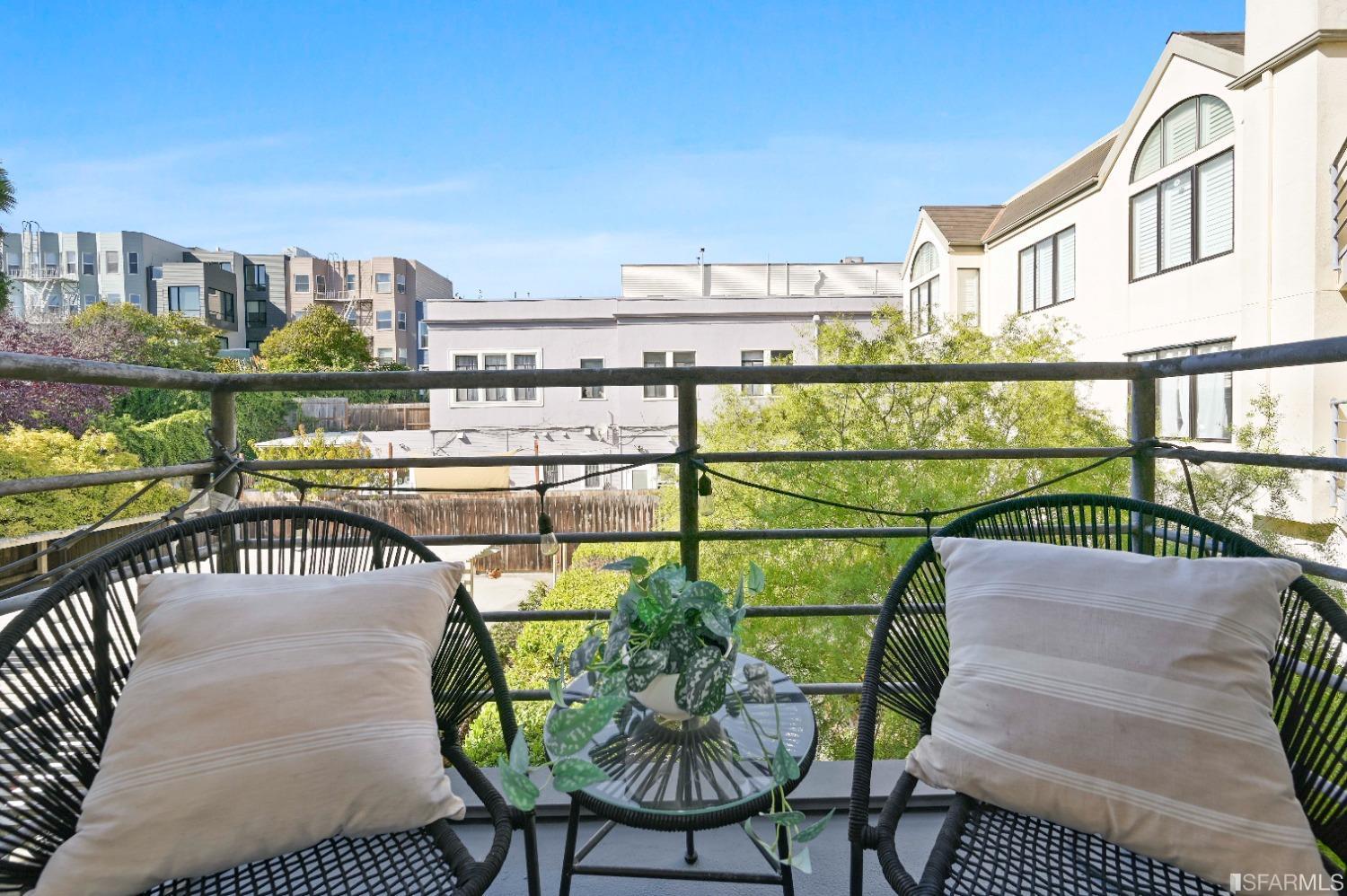 1310 Fulton Street # 204