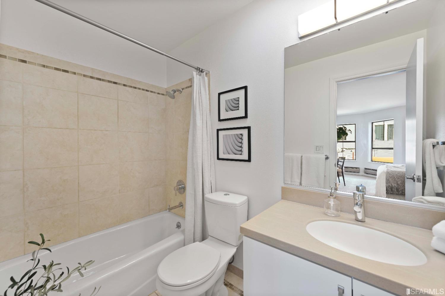 1310 Fulton Street # 204