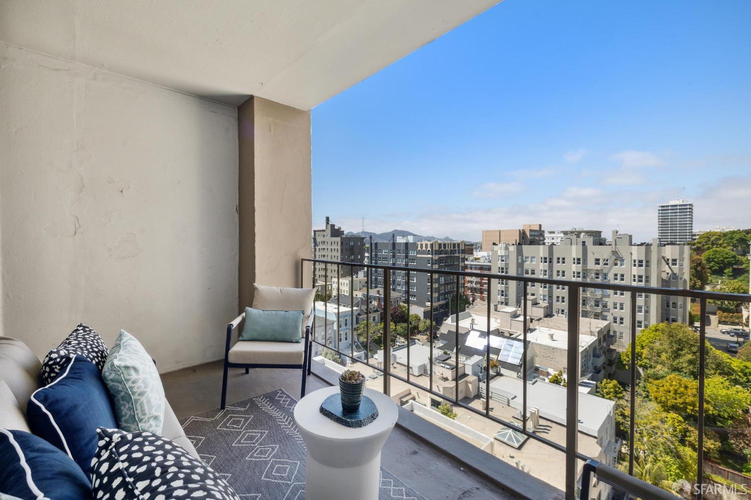 1835 Franklin Street # 1402