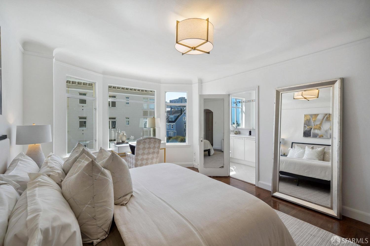 2100 Green Street # 304