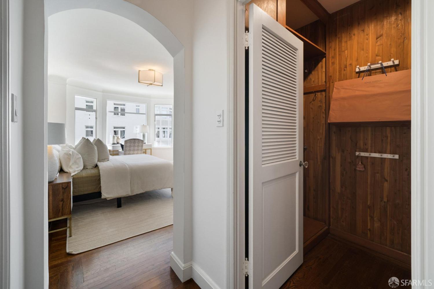 2100 Green Street # 304