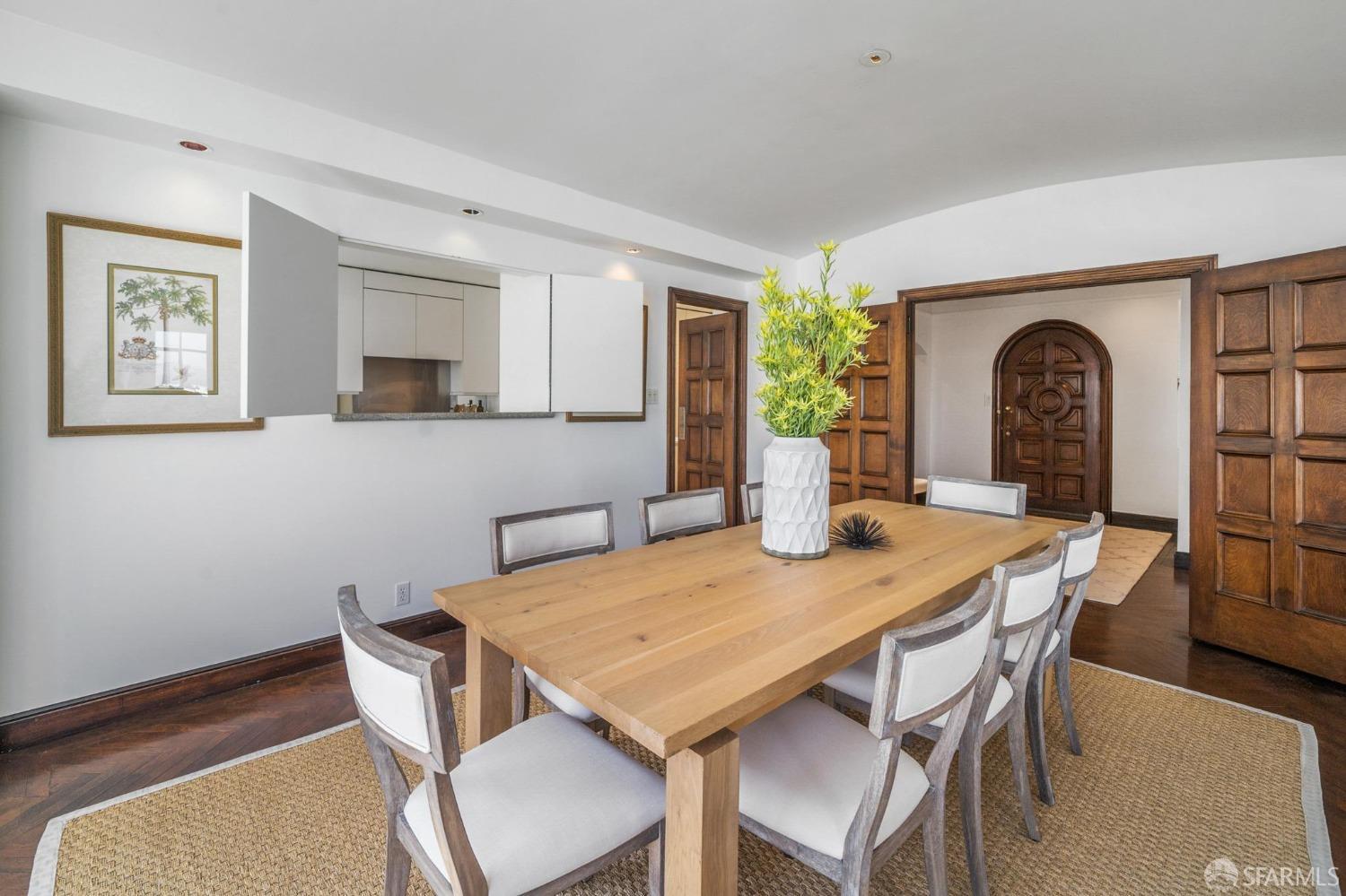 2100 Green Street # 304