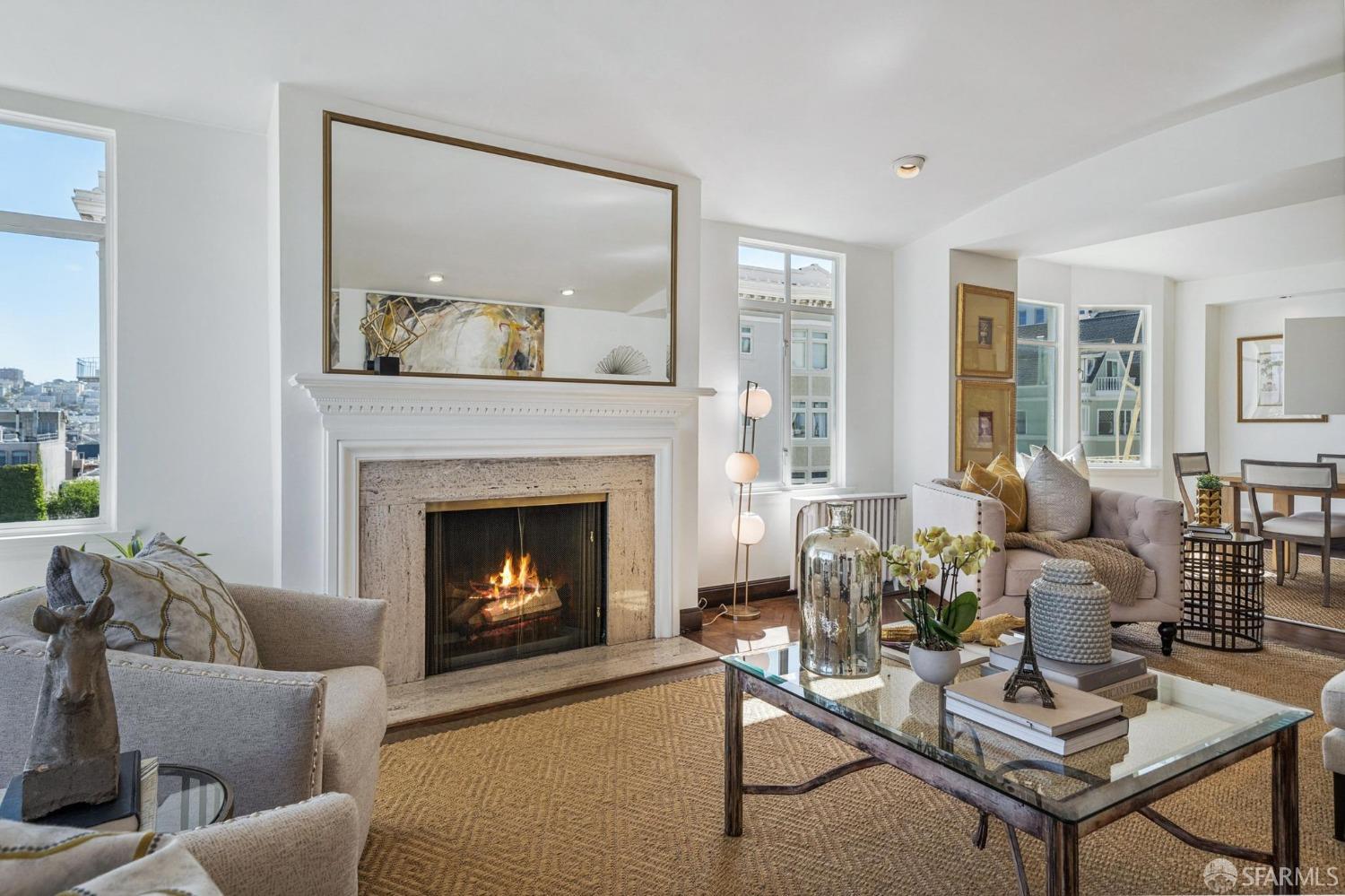 2100 Green Street # 304