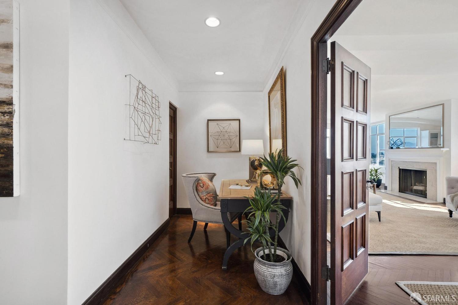 2100 Green Street # 304