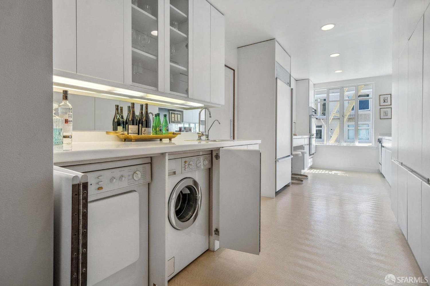 2100 Green Street # 304