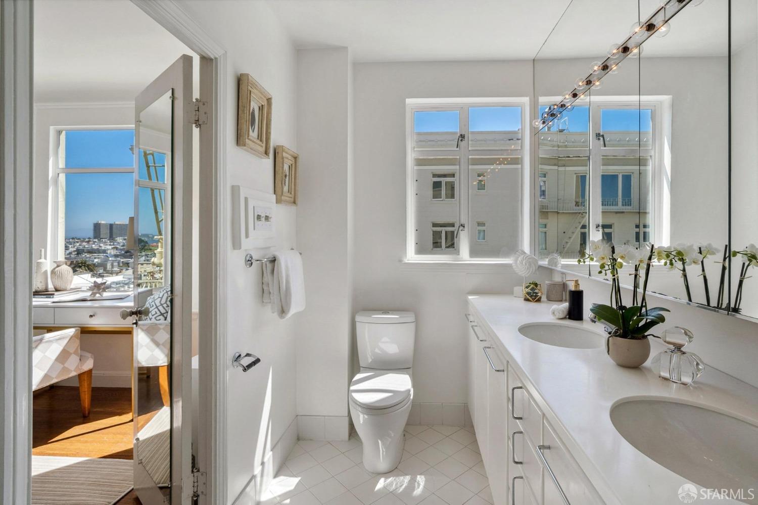 2100 Green Street # 304