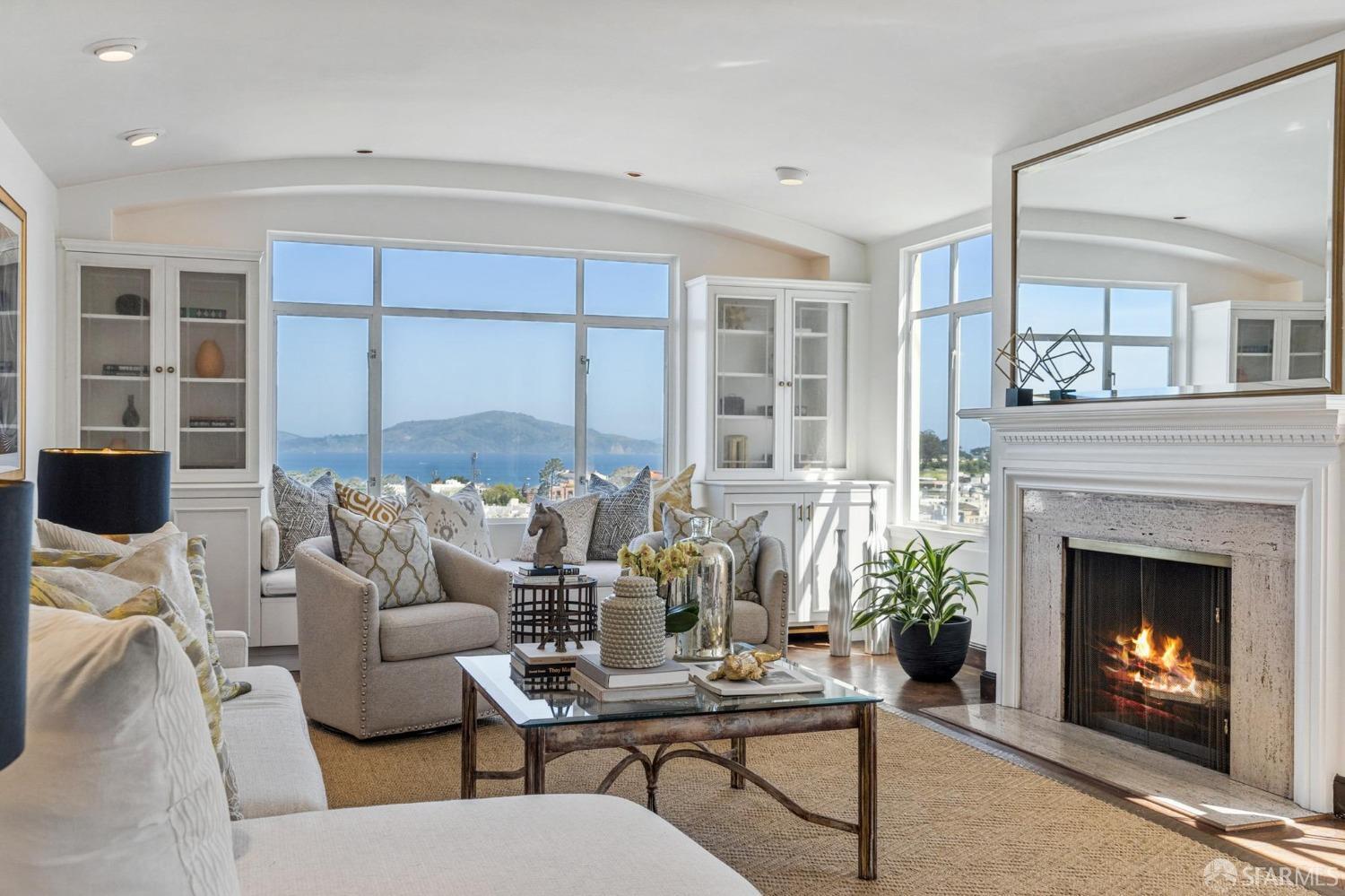 2100 Green Street # 304