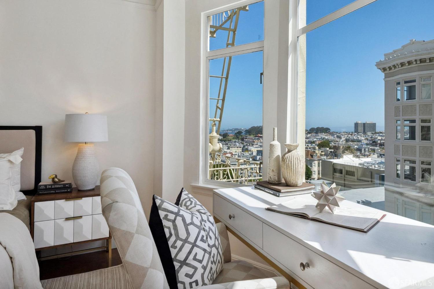 2100 Green Street # 304