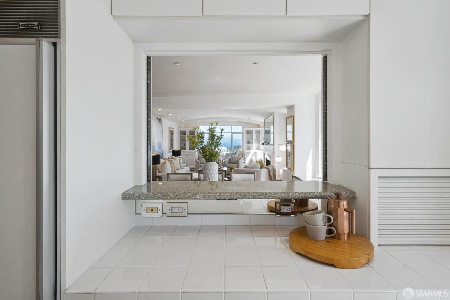 2100 Green Street # 304