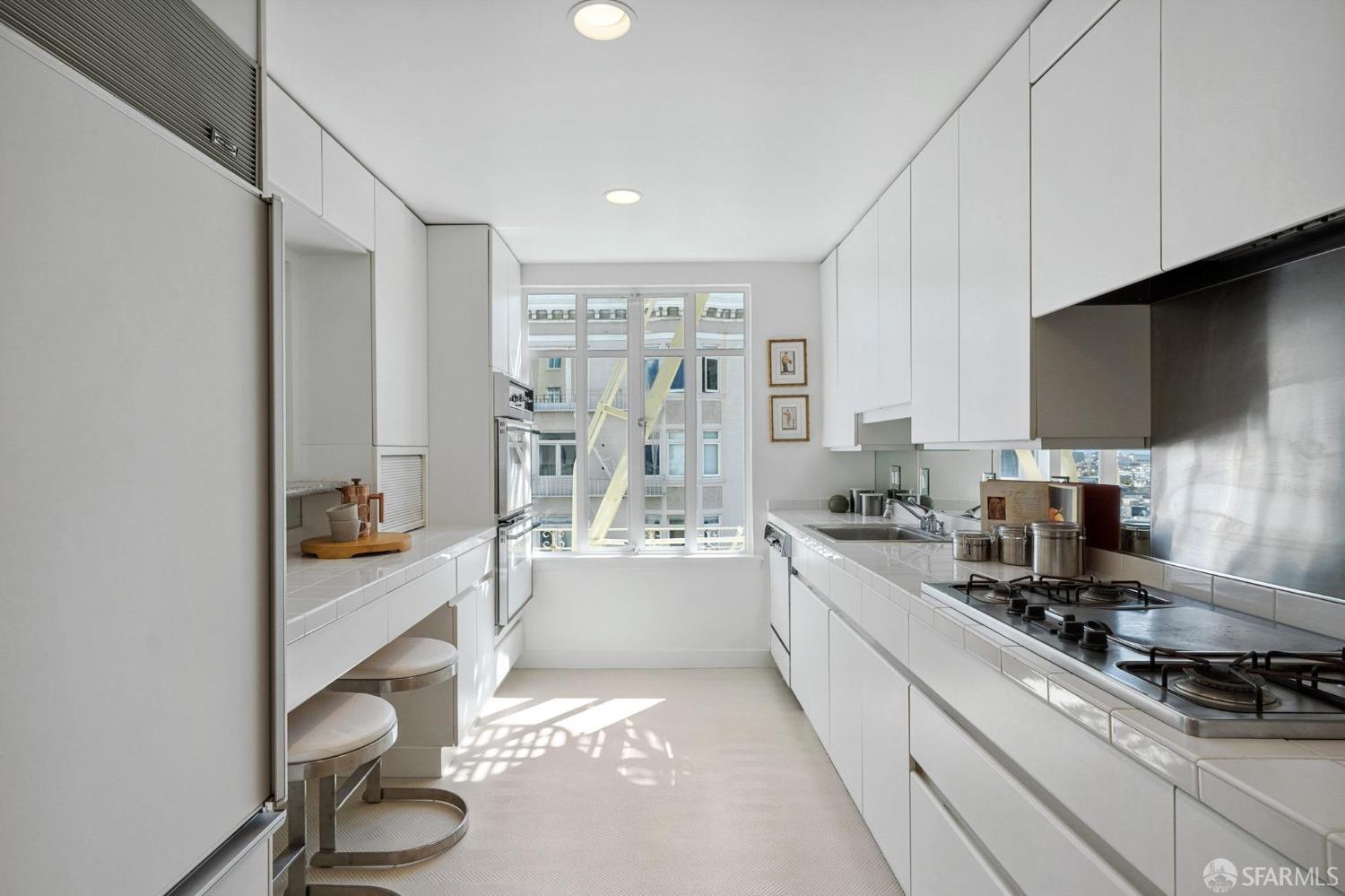 2100 Green Street # 304