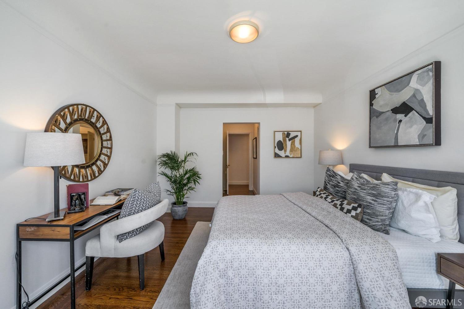 2100 Green Street # 304