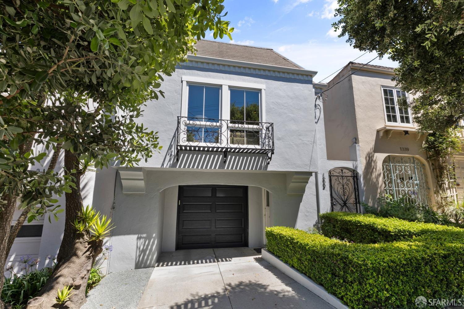 1333 Diamond Street