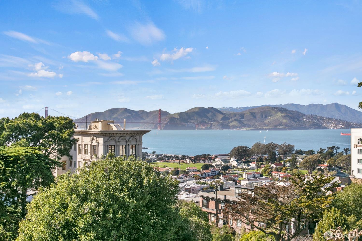 1380 Greenwich Street # 211