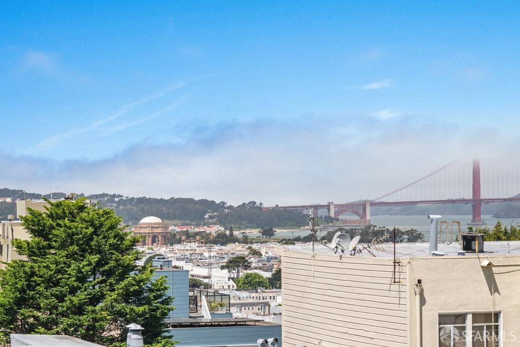 1380 Greenwich Street # 211