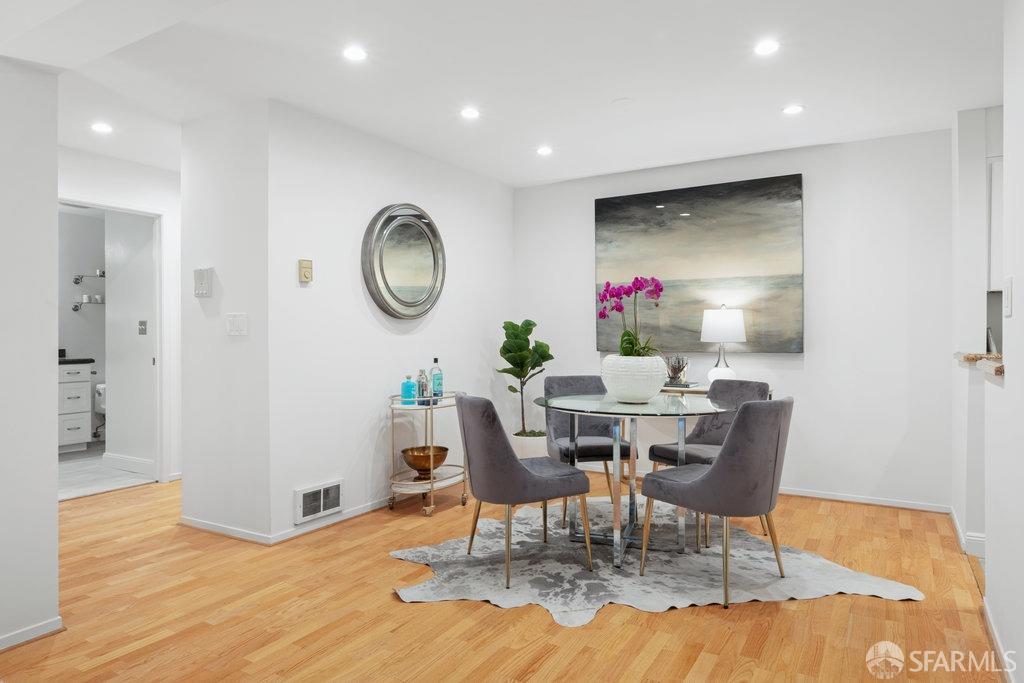 1380 Greenwich Street # 211