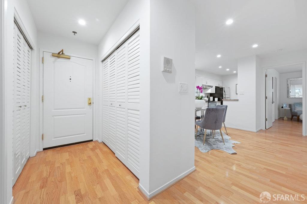 1380 Greenwich Street # 211