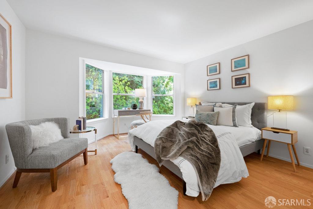 1380 Greenwich Street # 211