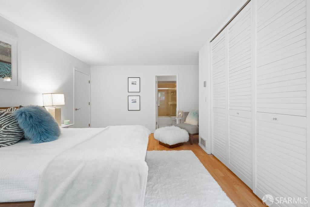 1380 Greenwich Street # 211