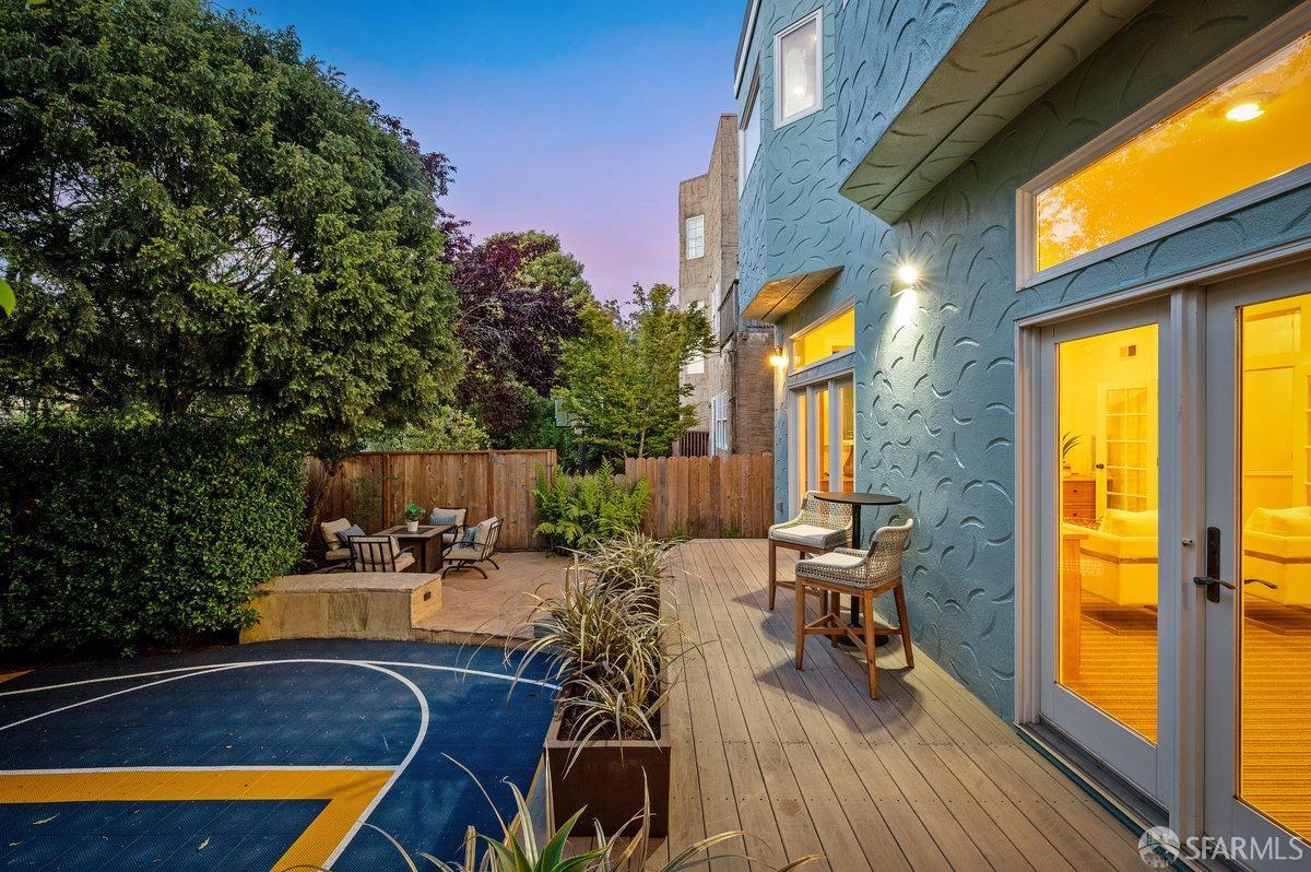 76 Hernandez Avenue