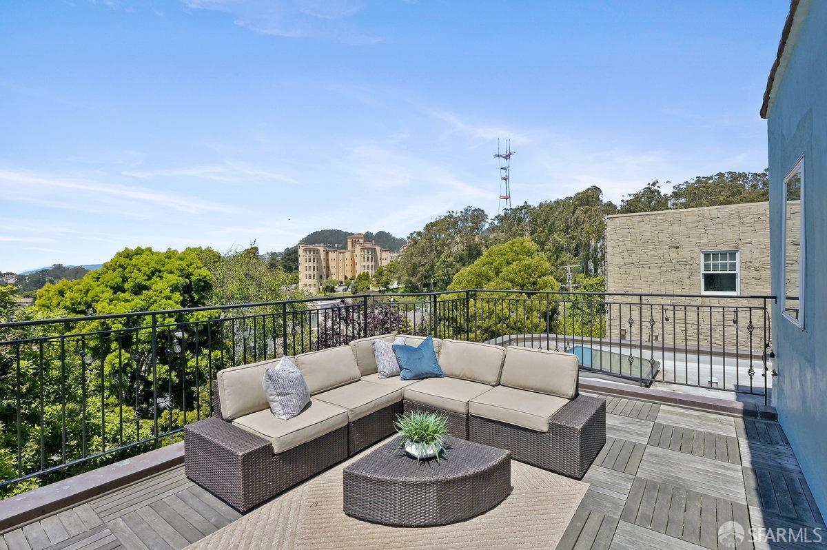76 Hernandez Avenue
