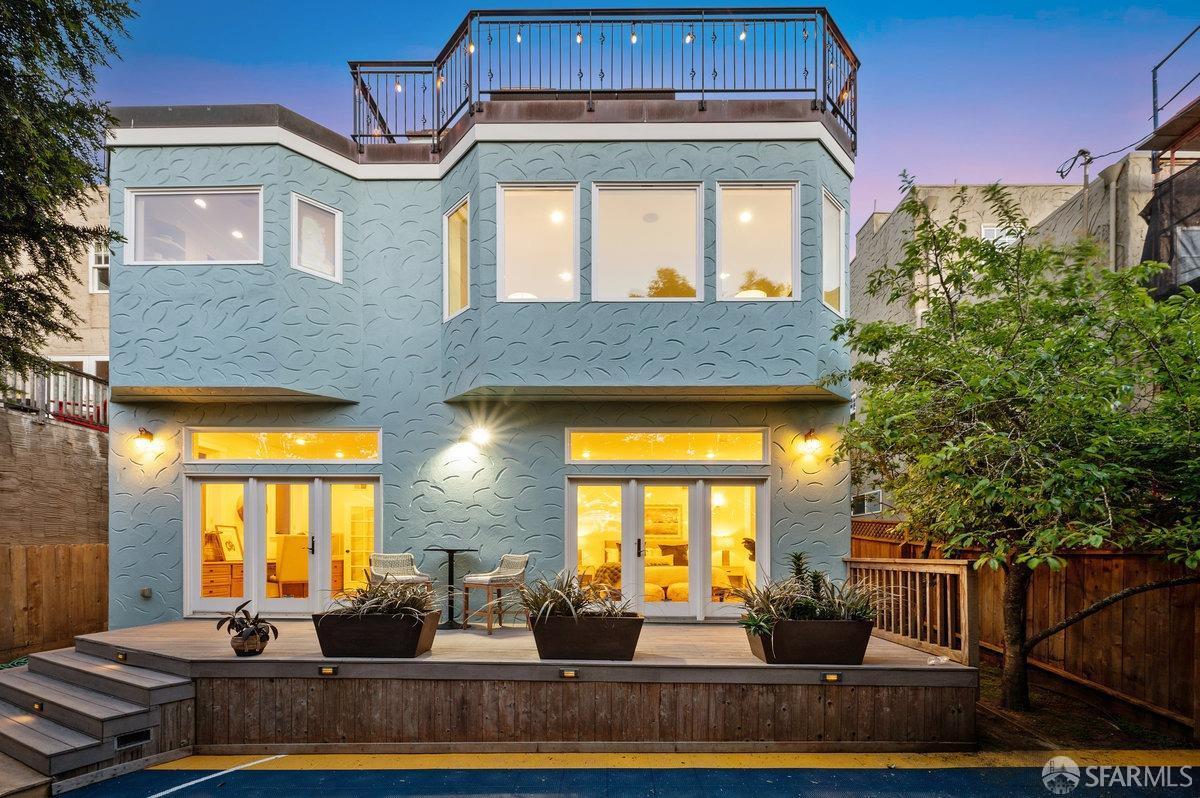 76 Hernandez Avenue
