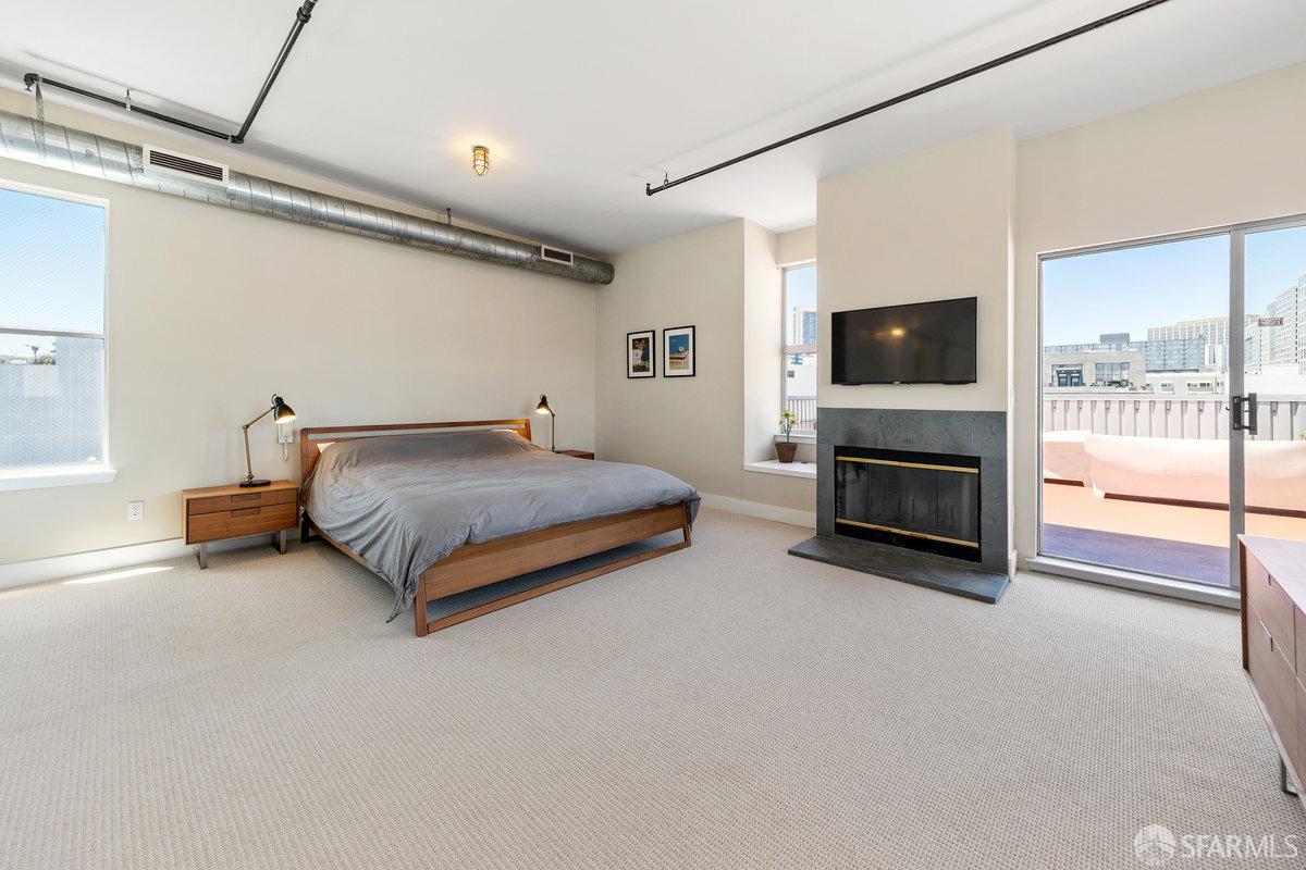 719 Clementina Street # 2