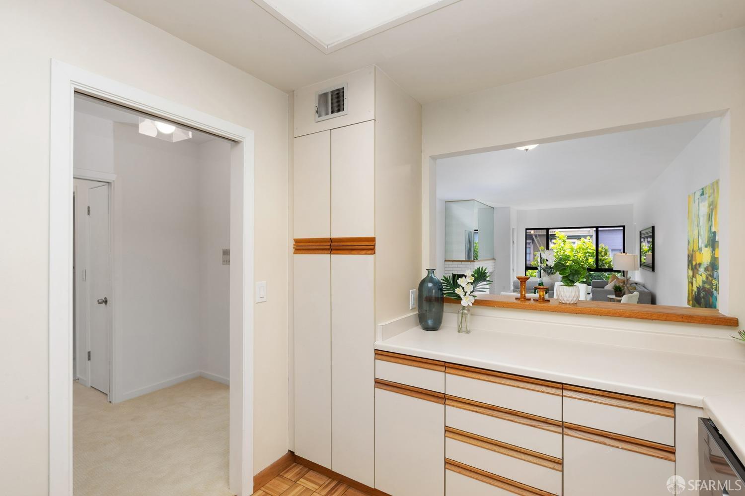 1350 California Street # 202