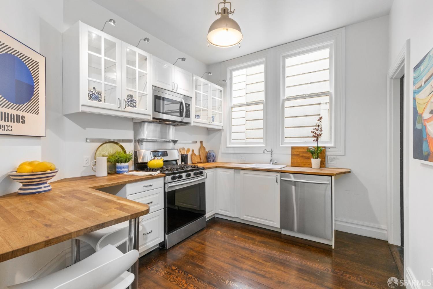 15 Woodland Avenue