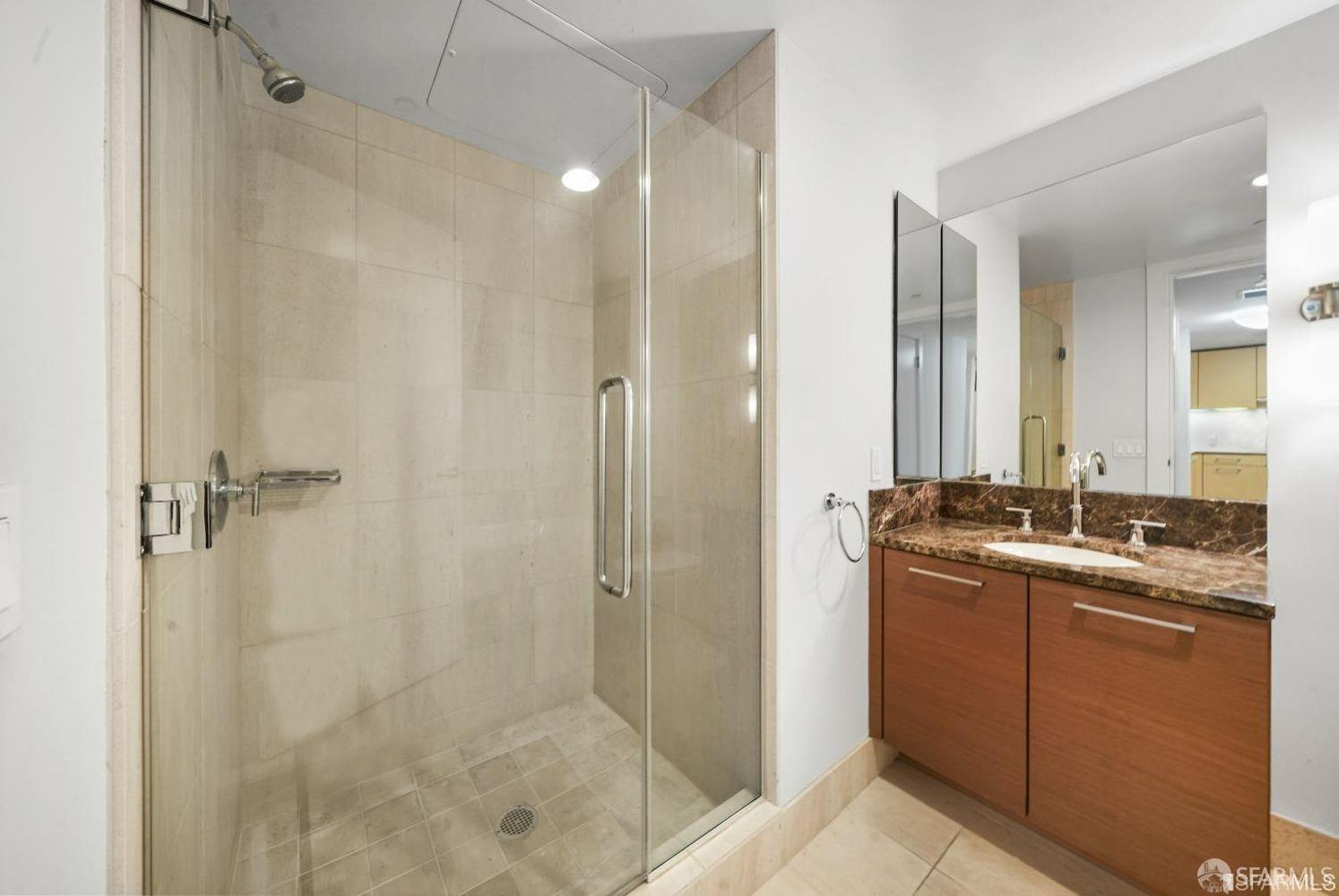 301 Mission Street # 8B