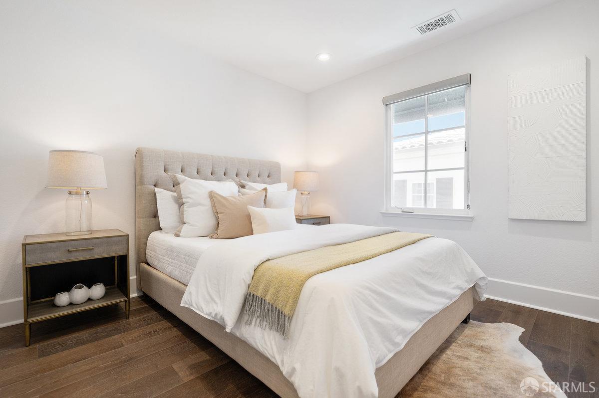 43113 Calle Sagrada