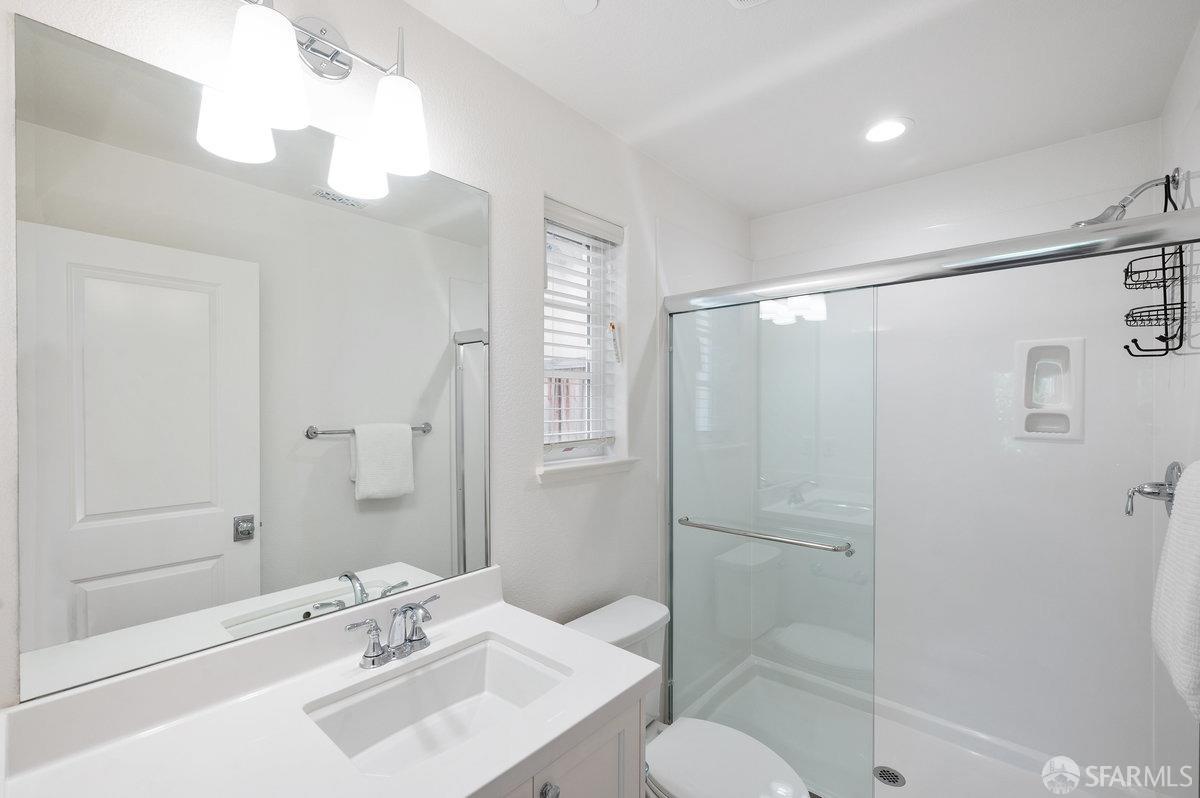 43113 Calle Sagrada