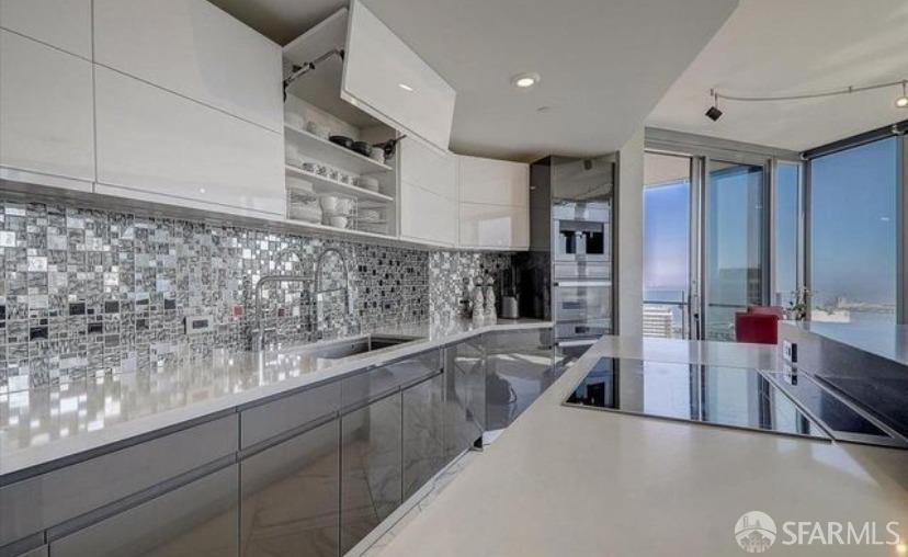 201 Folsom Street # 32E